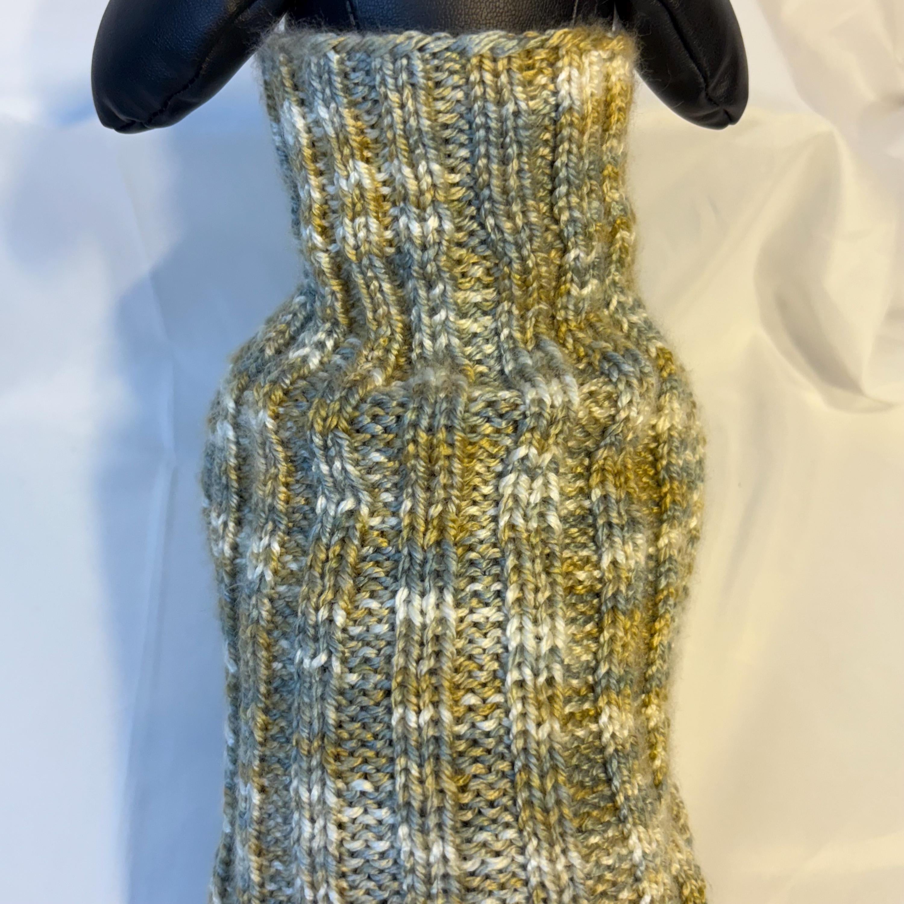 Dog (pet) sweater - Small 11-25 lbs
