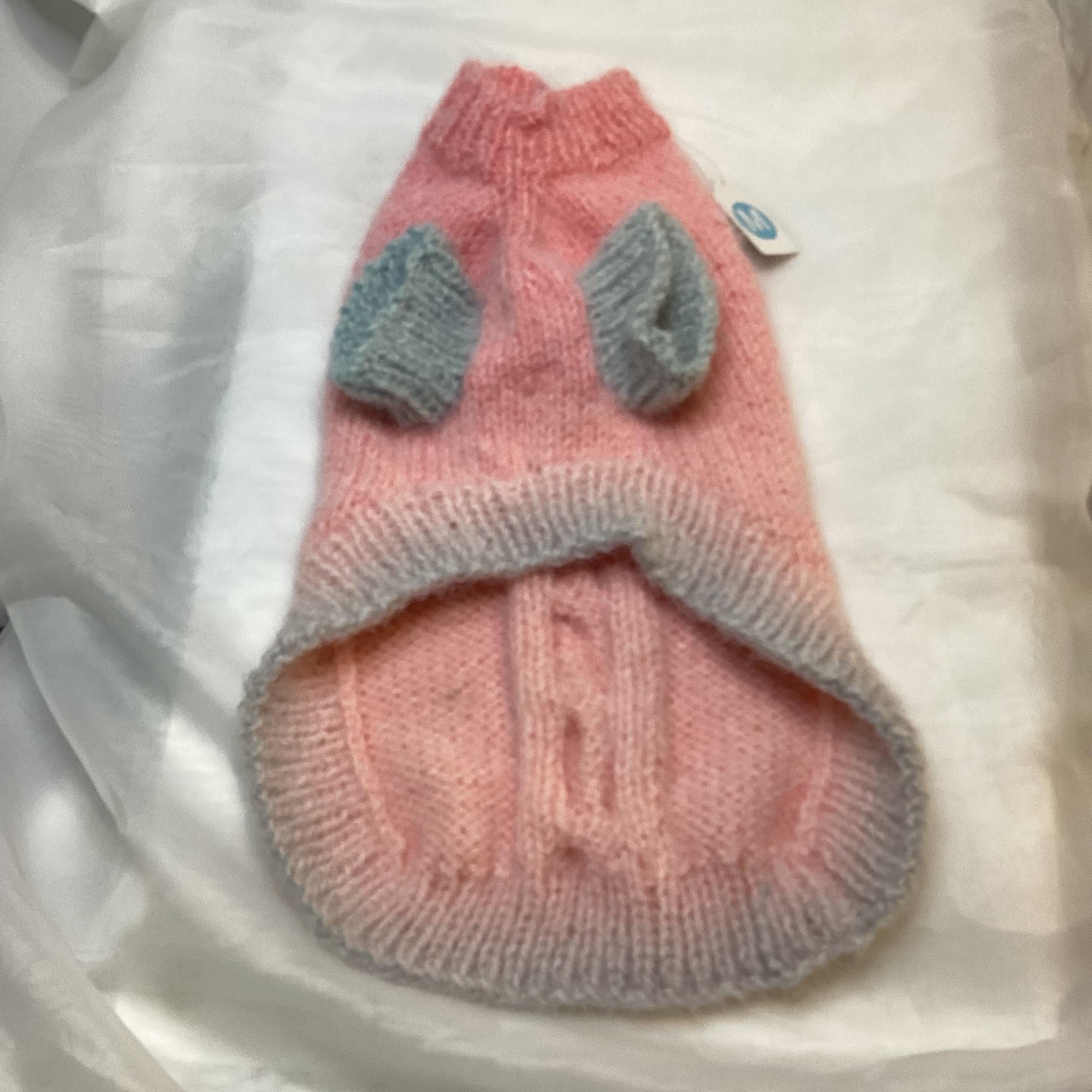 Dog (pet) Sweater, Medium (26-40 lbs)