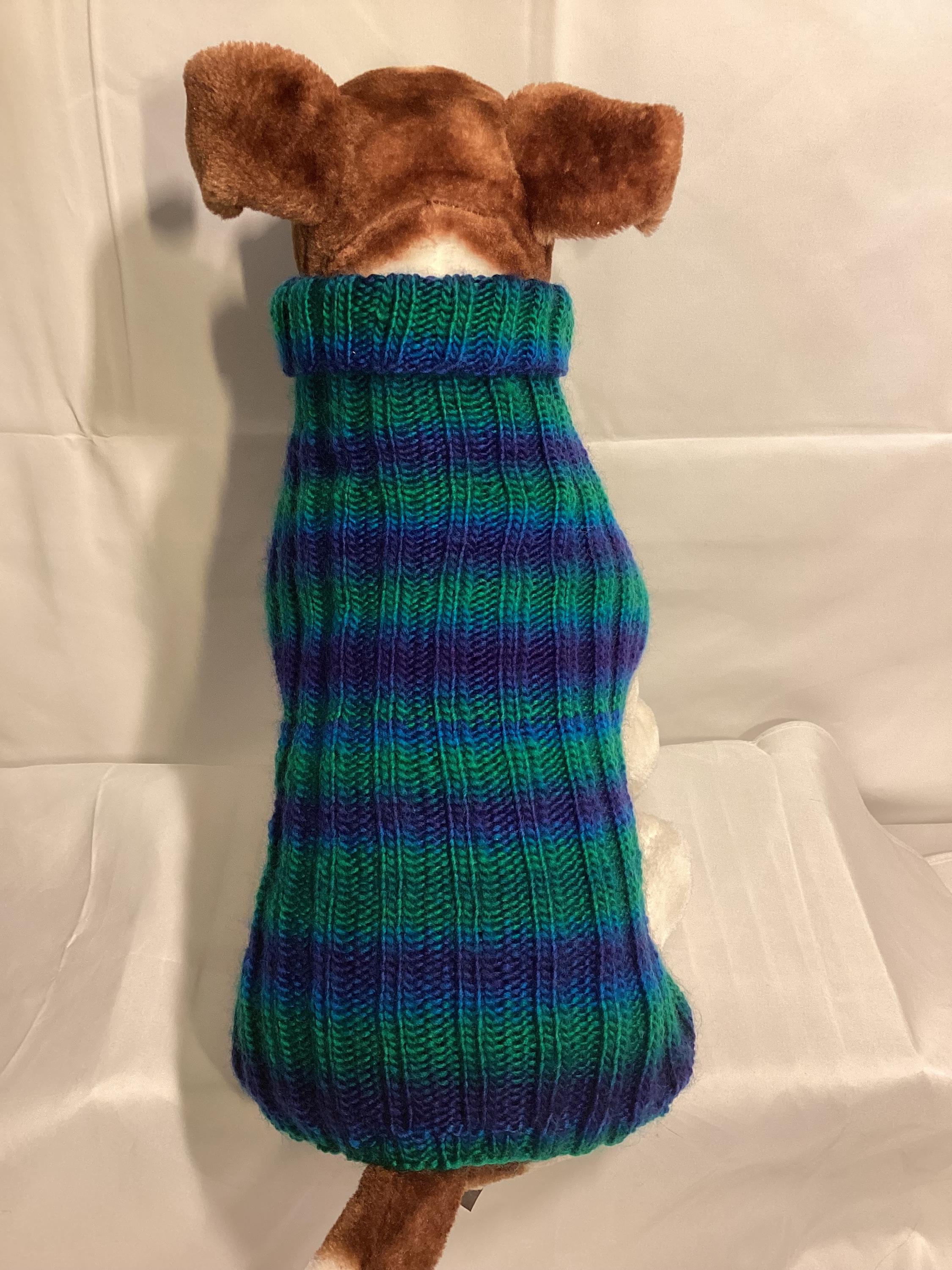 Dog (pet) sweater, Small (11-25 lbs)