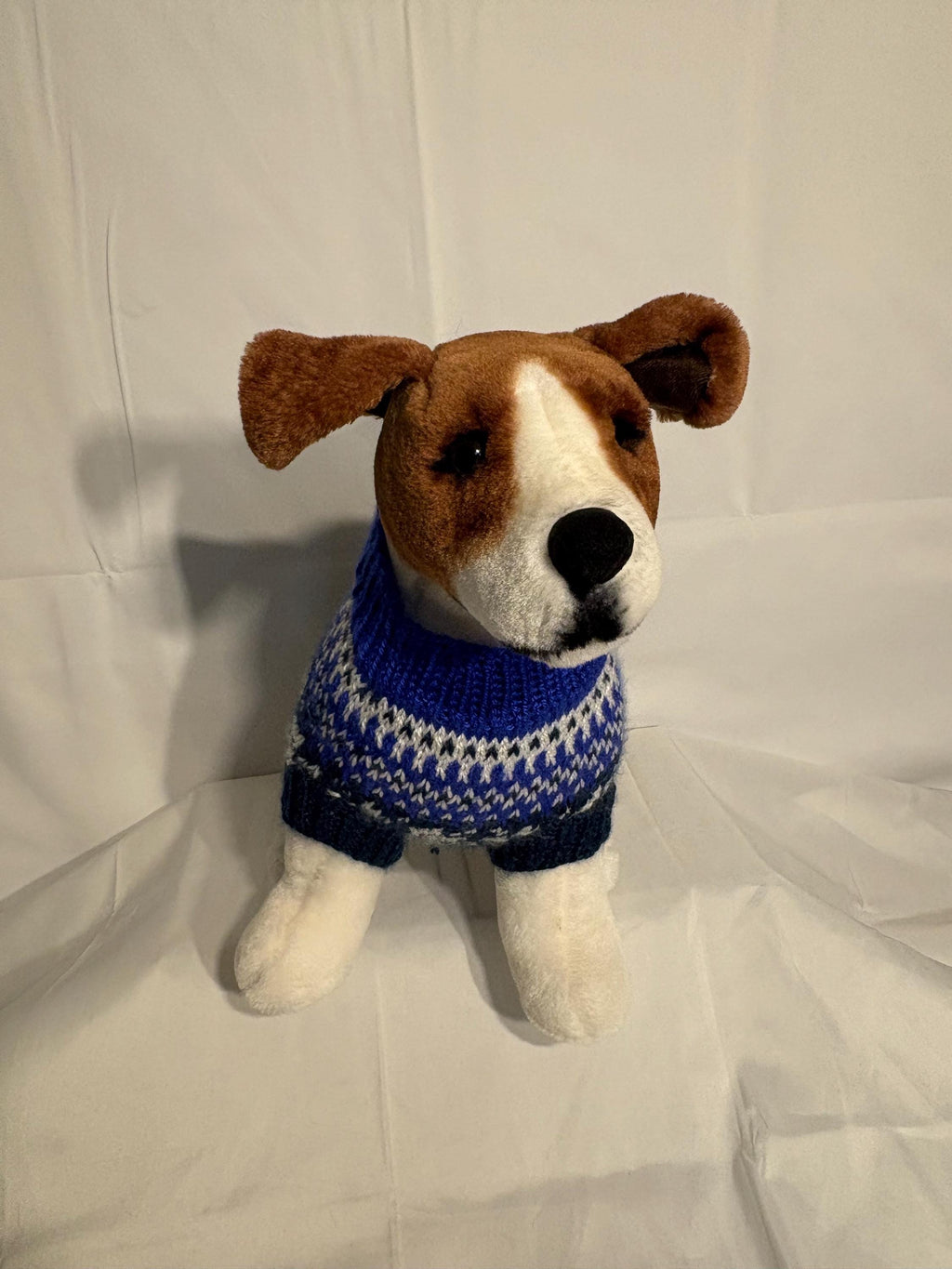 Dog (pet) sweater