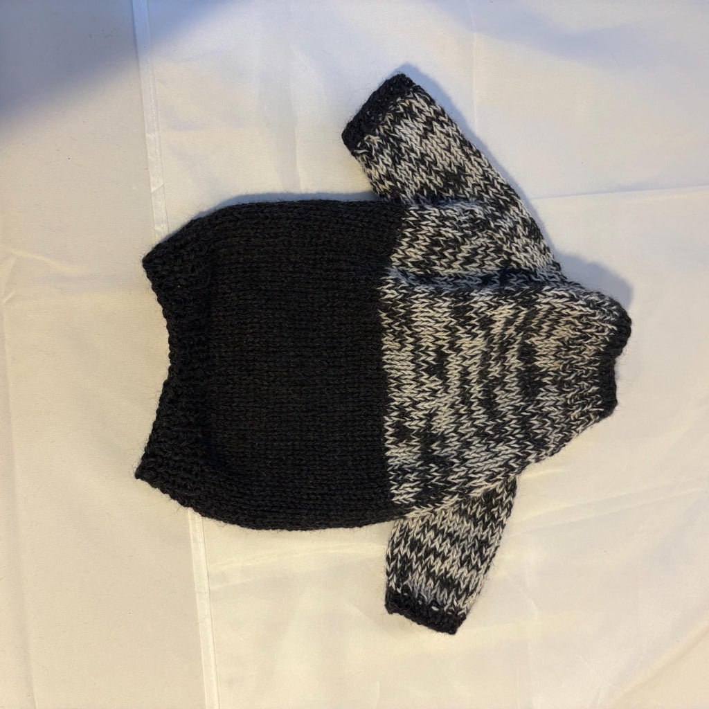 Dog (pet) sweater with long sleeves, Small (11-25 lbs)