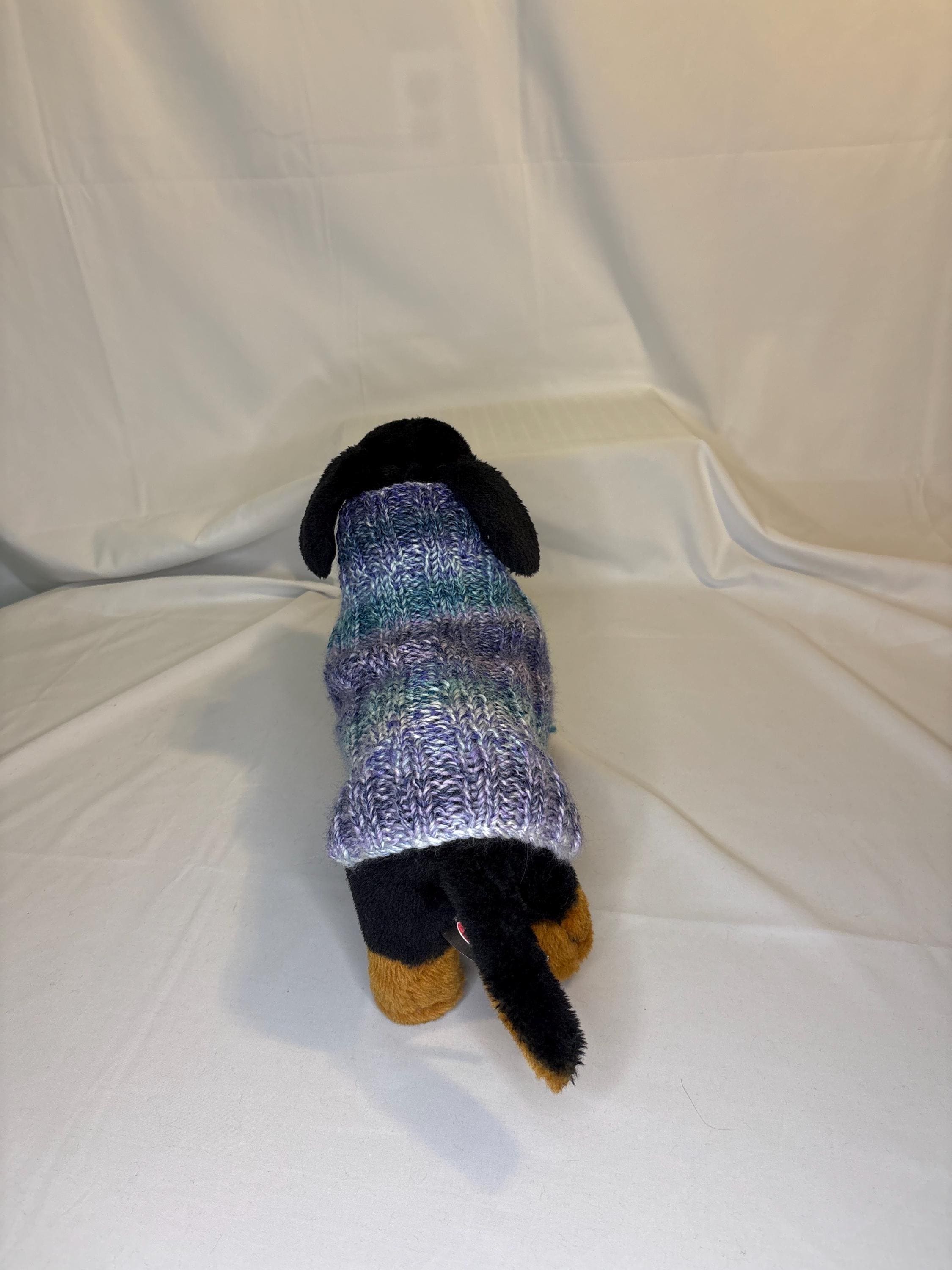 Dog (pet) sweater